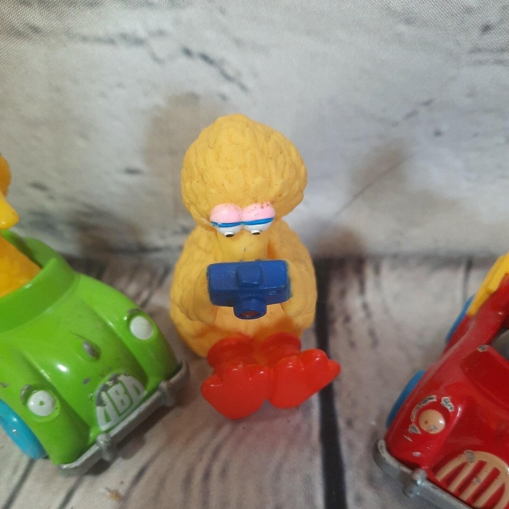 VTG Sesame Street PVC Figure Lot of 4 Big Bird Ernie Fire Truck Car 80s READ - Picture 2 of 7